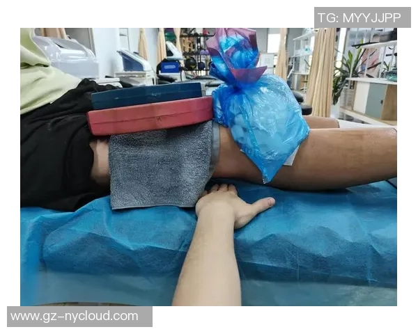 打篮球时膝盖扭伤的预防与康复指南助你安全运动享受篮球乐趣
